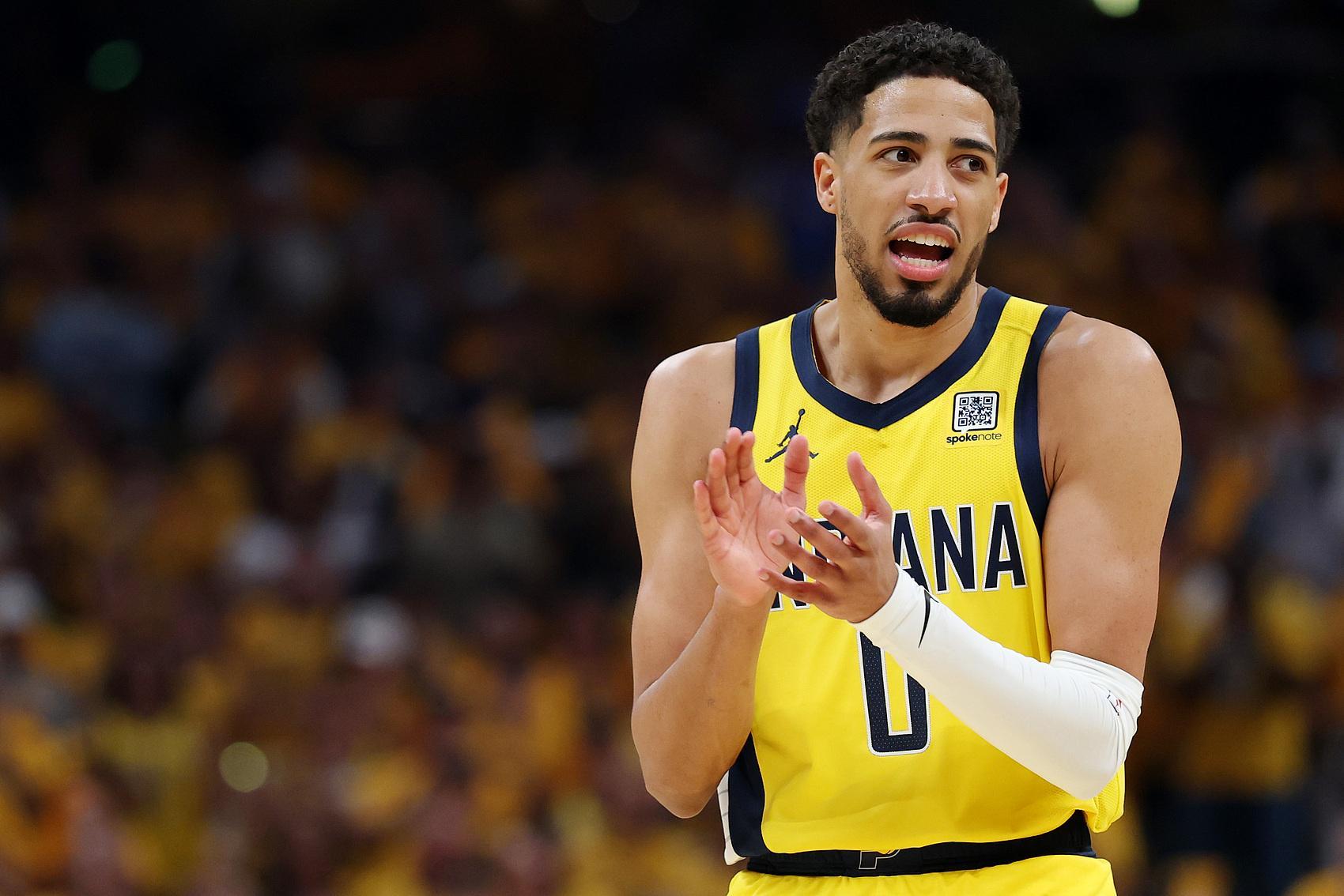 哈利伯顿:在总决赛G5我拉伤小腿后 一些亲友和导师劝我别再打了